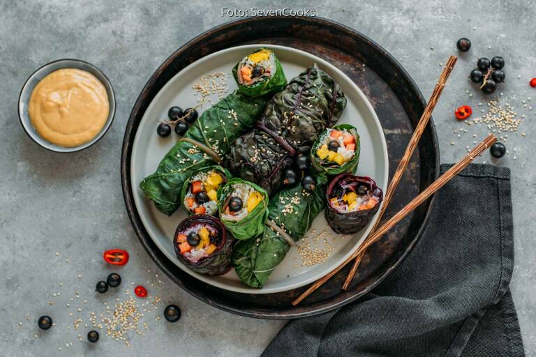 Mangold-Röllchen mit Erdnuss-Dip im Summerrollstyle! von SevenCooks