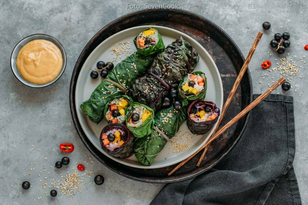 Mangold-Röllchen mit Erdnuss-Dip im Summerrollstyle! von SevenCooks