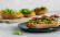 Veganes Rezept: Meal Prep: Sandwich mit Linsencreme und Balsamico-Zwiebeln 2