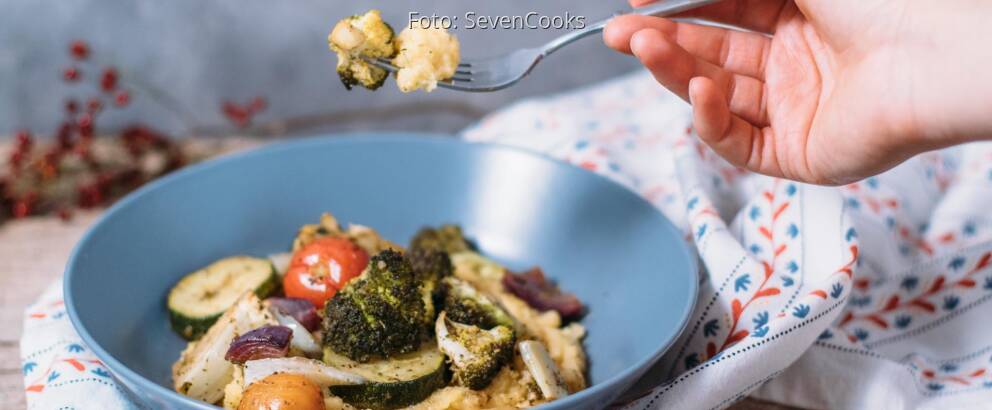 Veganes Rezept: Mediterranes Ofengemüse mit Polenta_1
