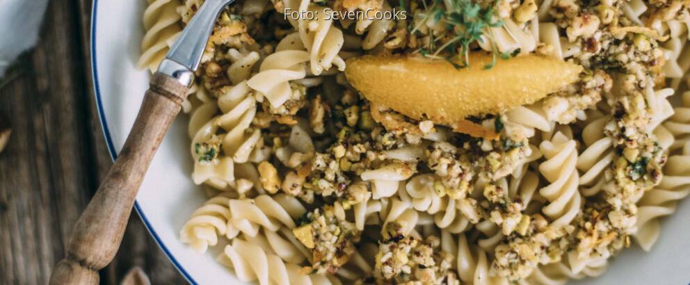 Veganes Rezept: Nudeln mit Pistazien-Haselnuss-Pesto_3