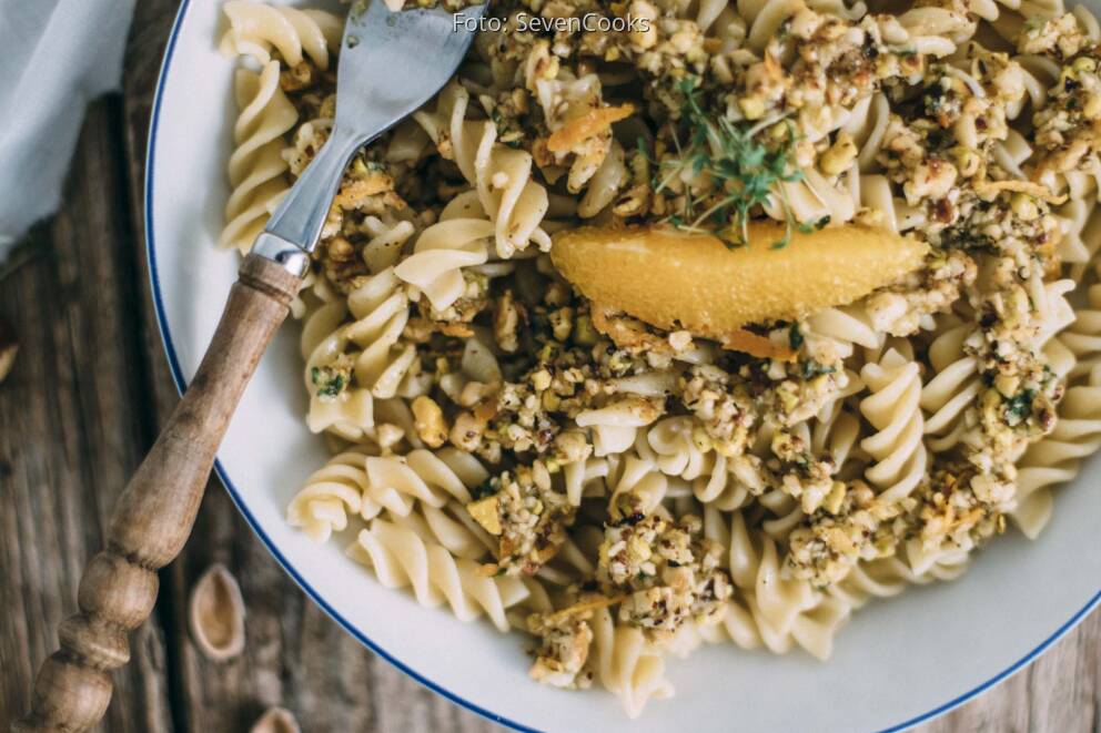 Nudeln mit Pistazien-Haselnuss-Pesto von SevenCooks