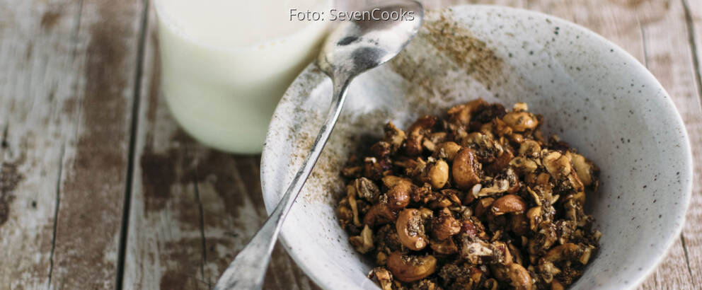 Veganes Rezept: Nuss-Chia-Granola 2