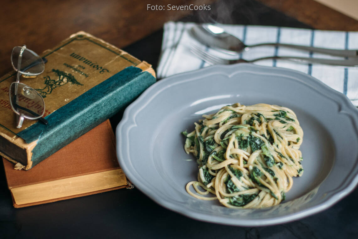 Veganes Rezept: One Pot Pasta mit Spinat