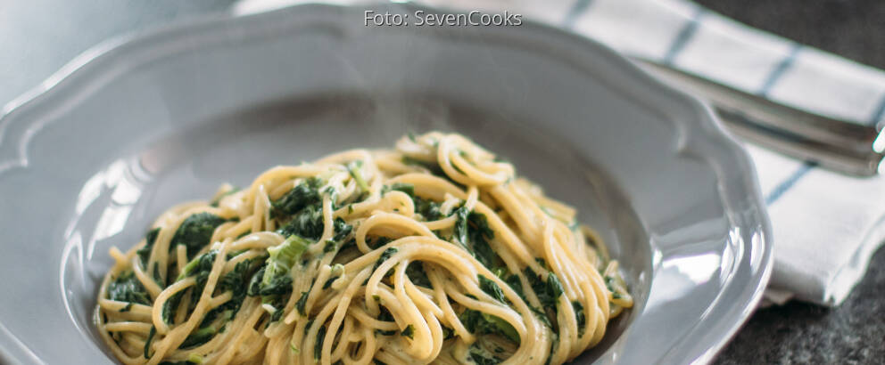 Veganes Rezept: One Pot Pasta mit Spinat