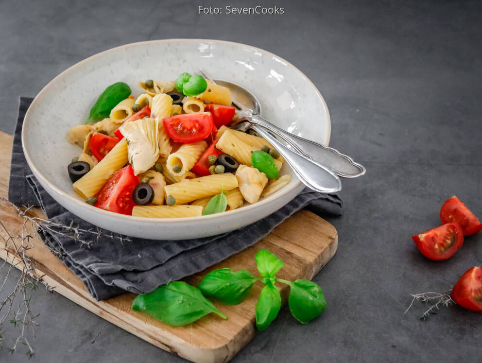 One Pot Pasta mit Tomaten, Kapern und Artischocken von SevenCooks