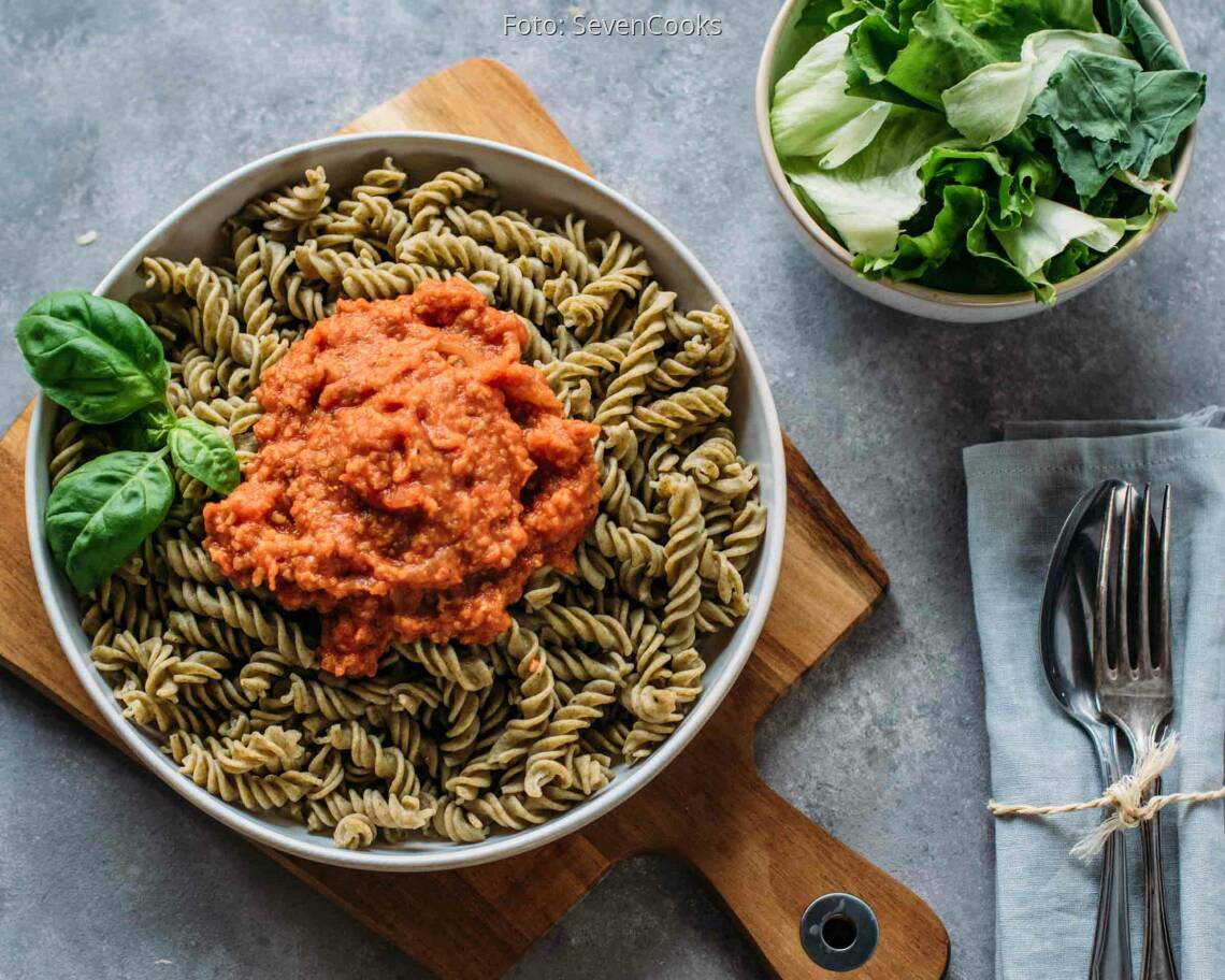 Veganes Rezept: Pasta mit Grünkern-Bolognese 3