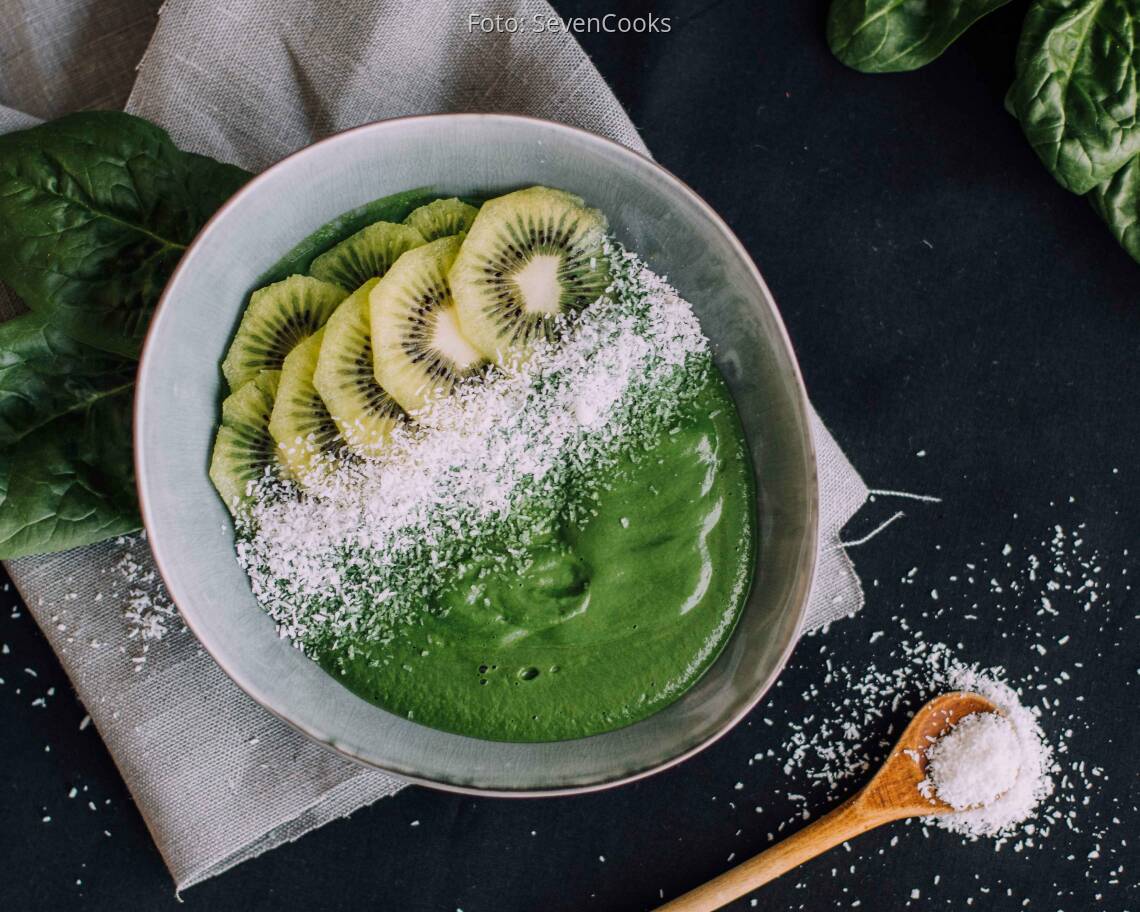 Veganes Rezept: Pistazienmilch Smoothiebowl_2