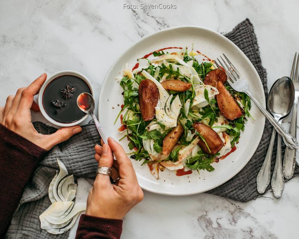 Pochierter Birnen-Fenchel-Salat mit Cranberry von SevenCooks