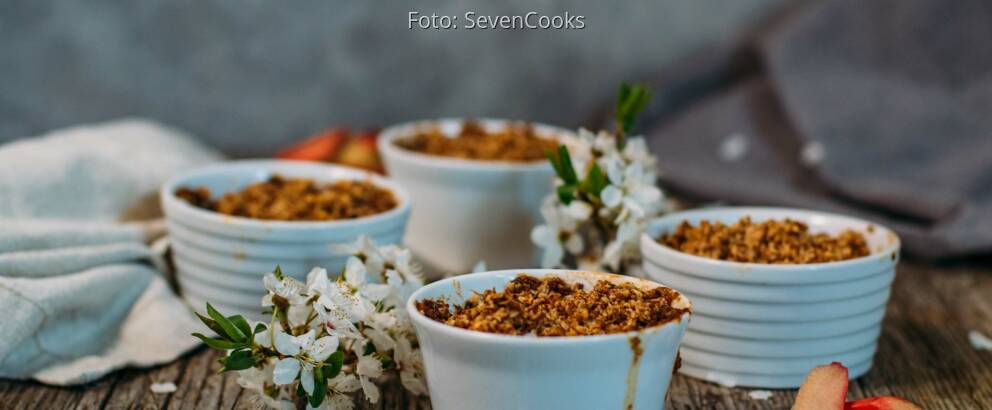 Veganes Rezept: Rhabarber-Crumble vegan 1