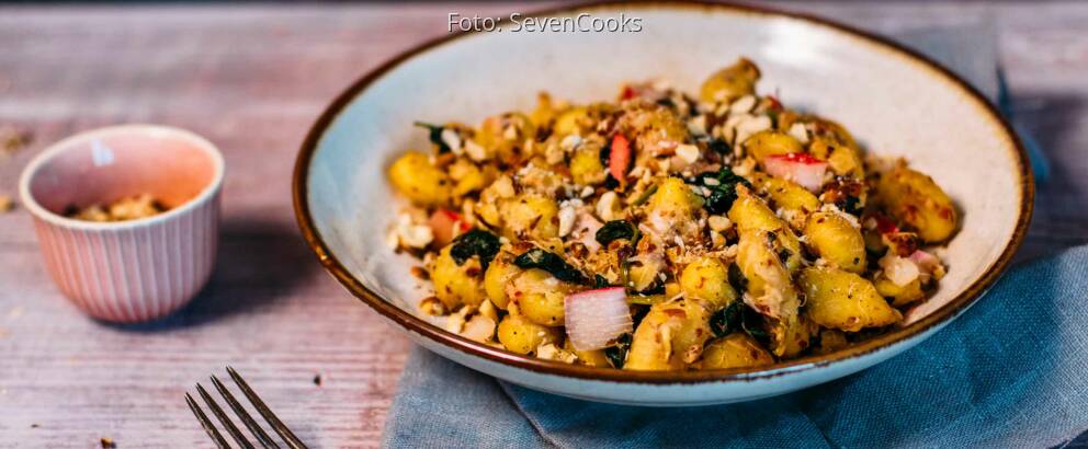 Veganes Rezept: Rhabarber Spinat Gnocchi 1
