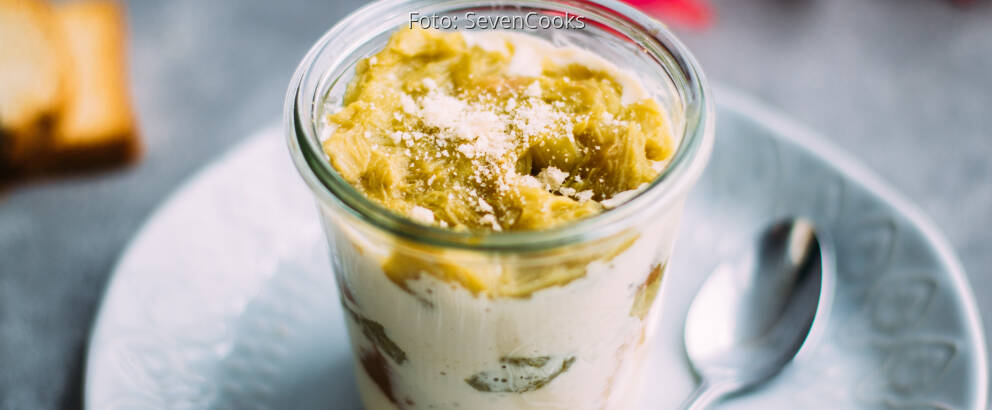 Veganes Rezept: Rhabarber-Tiramisu