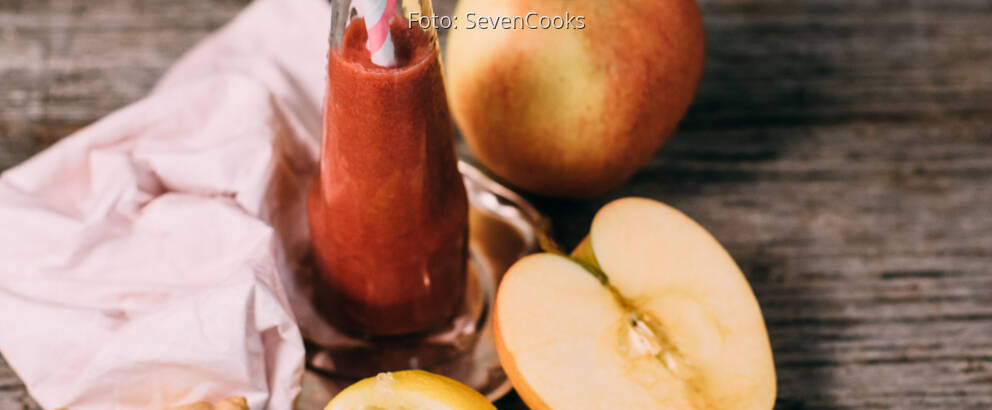 Veganes Rezept: Roter Ingwer Shot mit Beeren und Apfel_2
