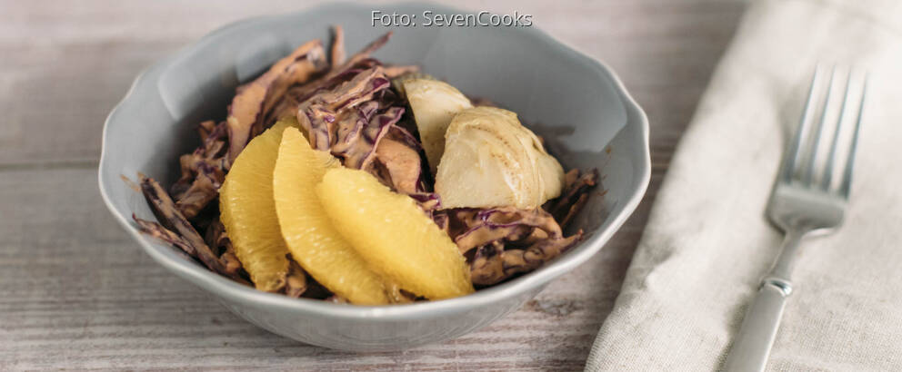 Veganes Rezept: Rotkohlsalat mit Tahin-Dressing 1