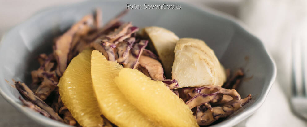 Veganes Rezept: Rotkohlsalat mit Tahin-Dressing 3