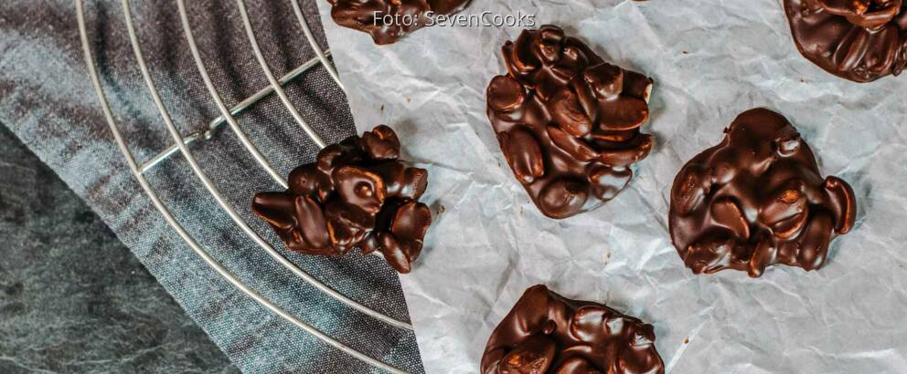 Veganes Rezept: Schoko-Bites mit Erdnüssen und Cranberries_2