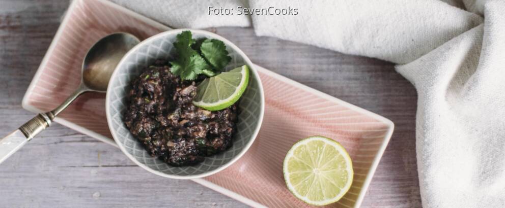 Veganes Rezept: Schwarzes Bohnenmus 1