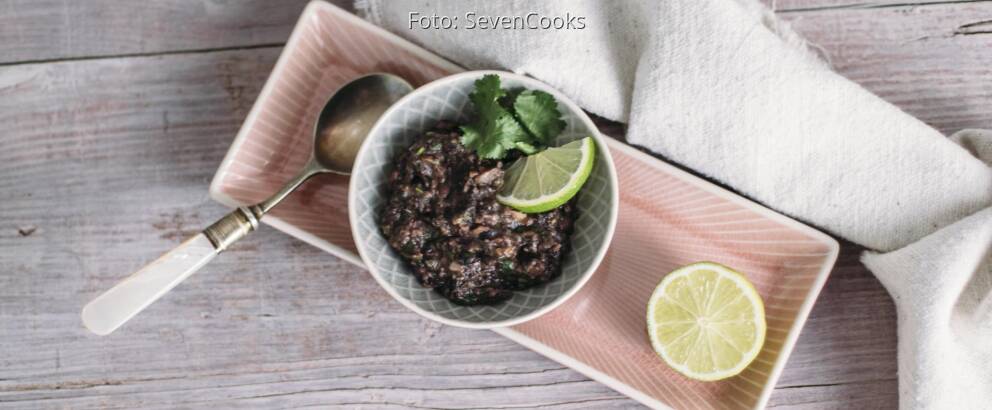 Veganes Rezept: Schwarzes Bohnenmus 2