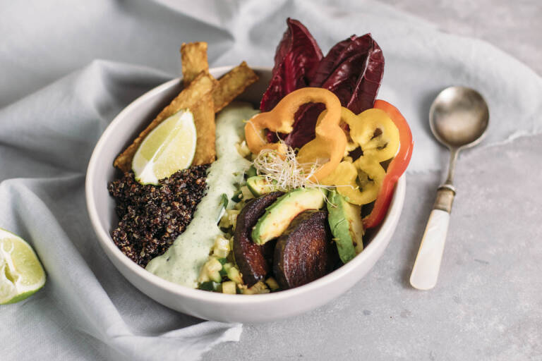 Veganes Rezept: Südamerikanische Quinoa-Bowl