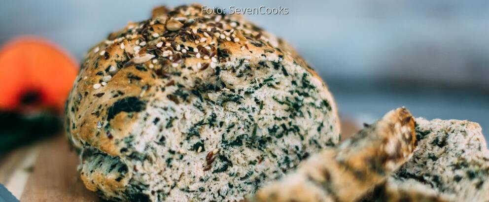 Veganes Rezept: Selbstgemachtes Brennnesselbrot
