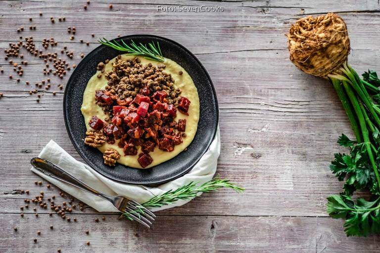 Selleriepüree mit Rote-Bete-Ragout und Rosmarinlinsen von TanjaCooks