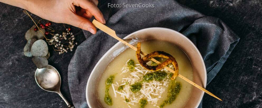 Veganes Rezept: Selleriesuppe mit Tempeh-Sticks 1
