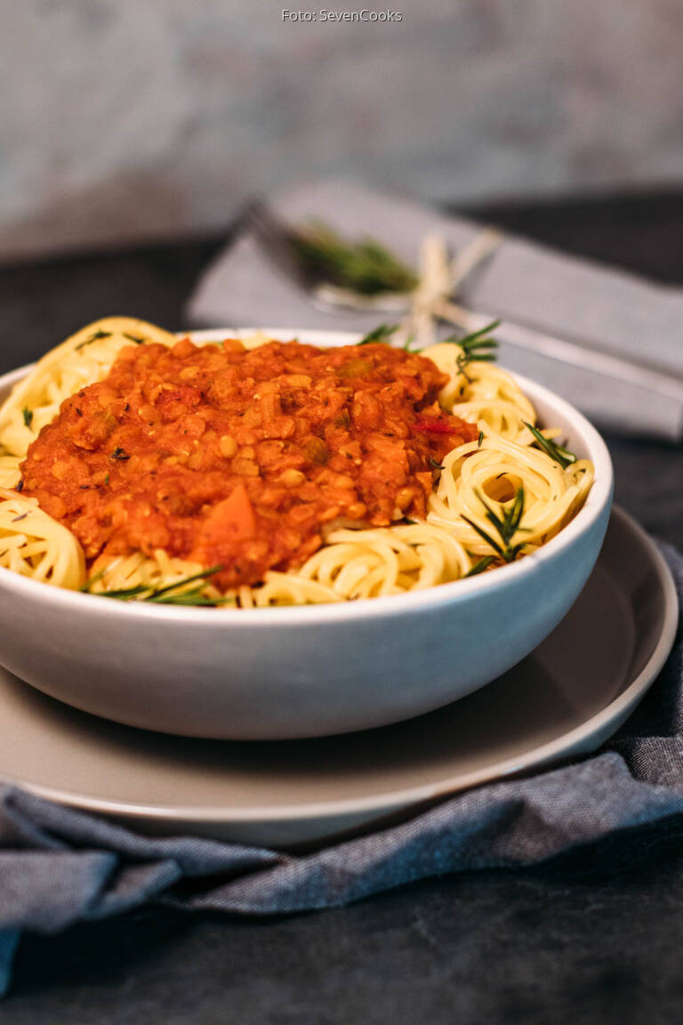 Spaghetti Mit Linsenbolognese – Eine Vegane Geschmacksexpl… Von RominaCooks