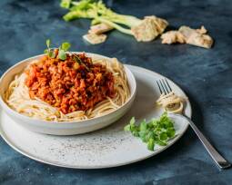 Veganes Rezept: Spaghetti mit Sellerie-Bolognese 1