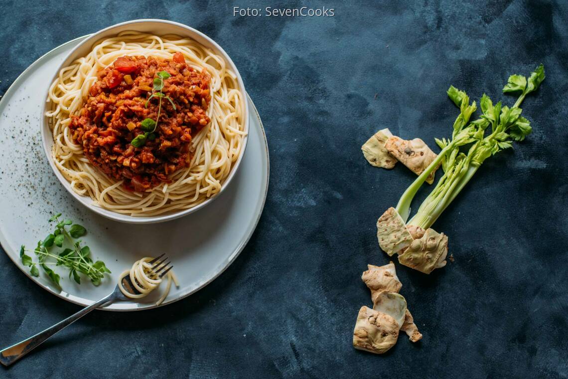 Veganes Rezept: Spaghetti mit Sellerie-Bolognese 3