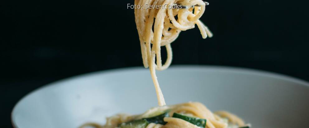 Veganes Rezept: Spaghetti mit veganer Zucchinisoße_1