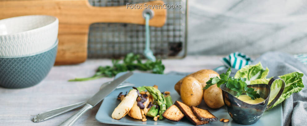 Veganes Rezept: Spargel mit veganer Sauce Hollandaise