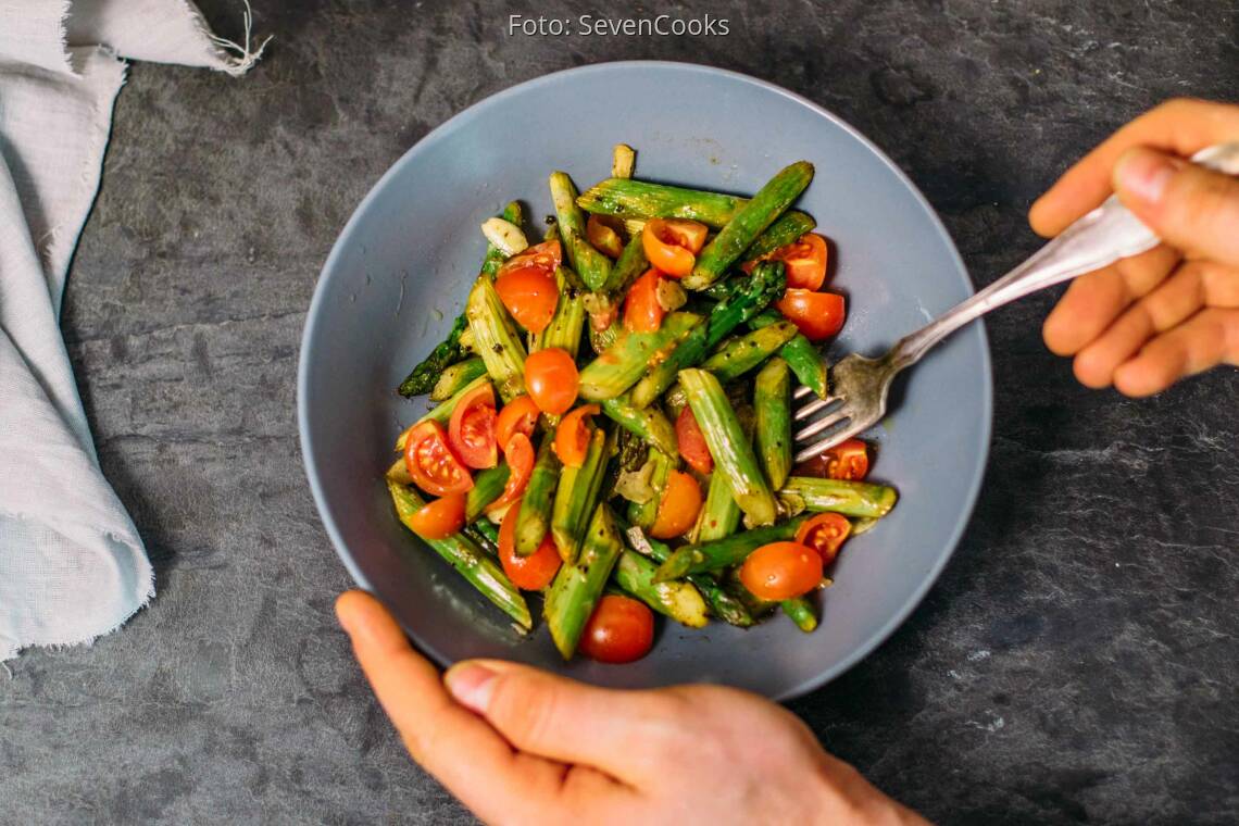 Veganes Rezept: Spargel-Tomaten-Salat 2