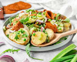 Veganes Rezept: Sucuk-Kartoffelsalat von Wheaty