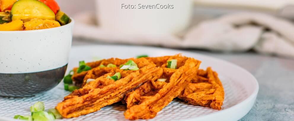 Veganes Rezept: Süßkartoffel-Waffeln mit Ratatouille 1