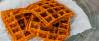 Veganes Rezept: Süßkartoffel-Waffeln mit Ratatouille 3