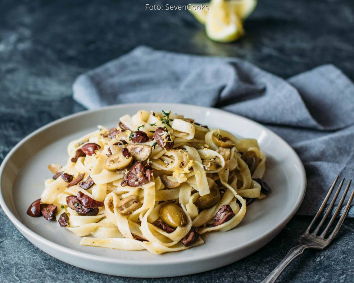 Veganes Rezept: Tagliatelle mit Zitronen und Oliven 1