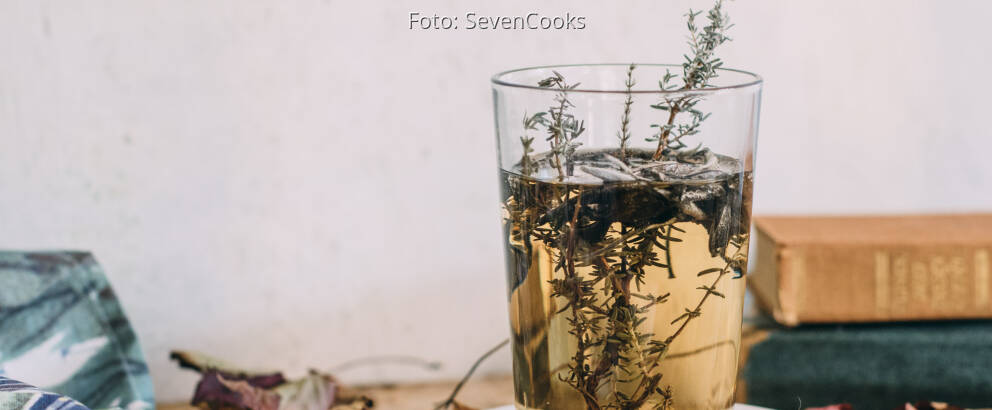 Veganes Rezept: Thymian-Salbei-Tee 1