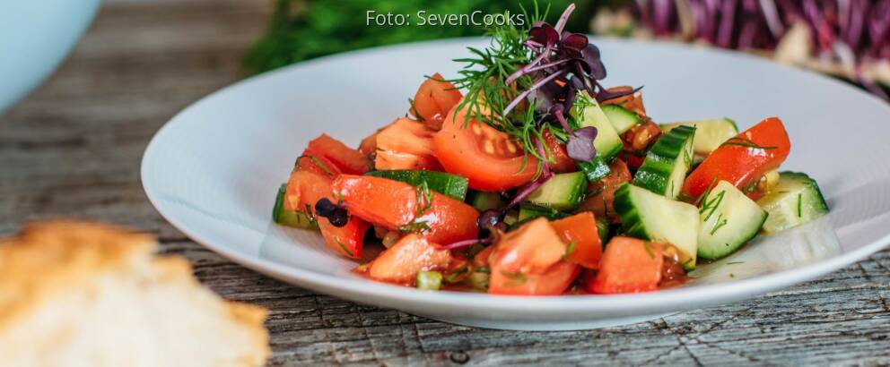 Veganes Rezept: Tomaten-Gurken-Salat 1