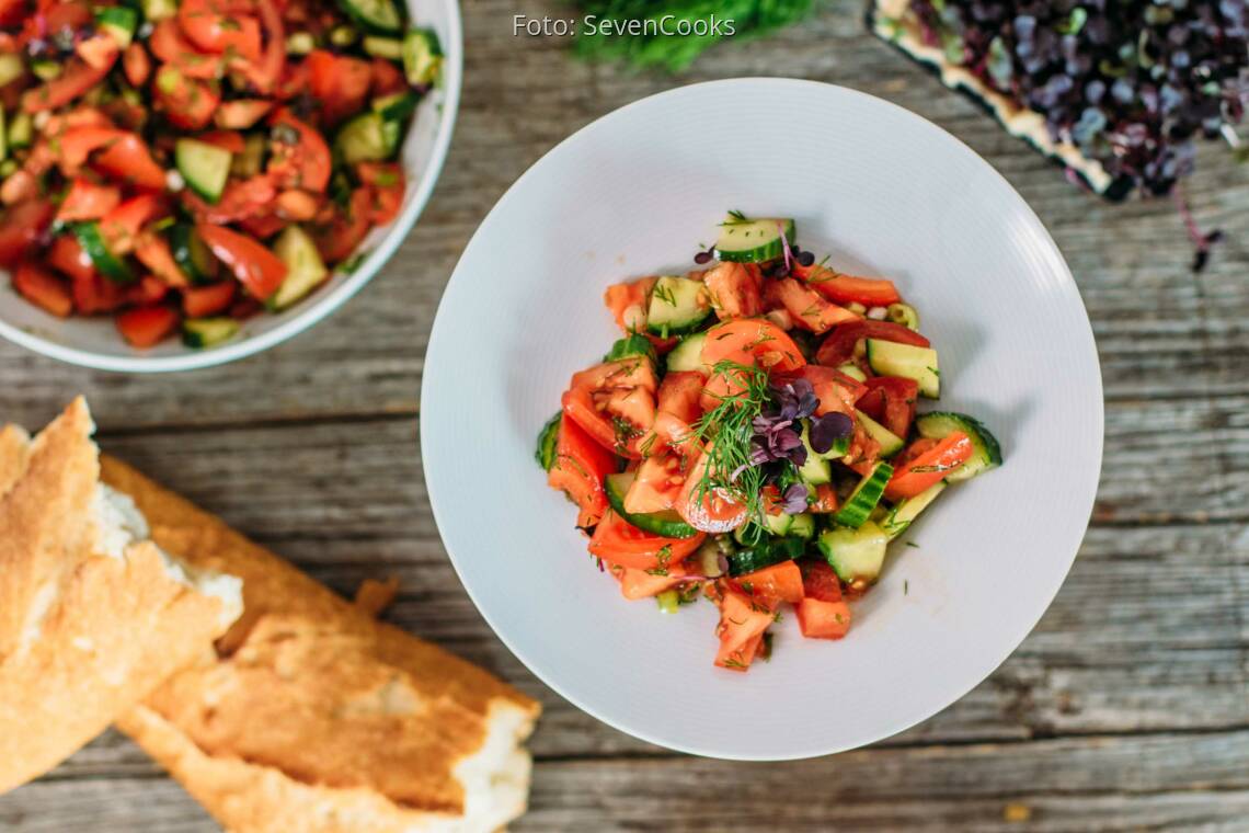 Veganes Rezept: Tomaten-Gurken-Salat 2