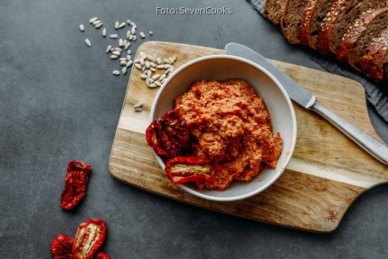 Tomaten-Sonnenblumenkern-Aufstrich von SevenCooks