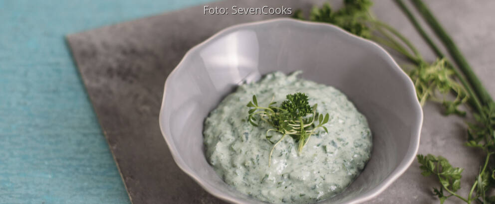 Veganes Rezept: Vegane Frankfurter Grüne Soße