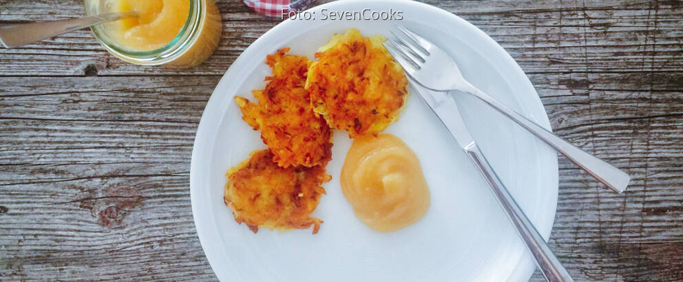 Veganes Rezept: Vegane Reiberdatschi mit Apfelmus