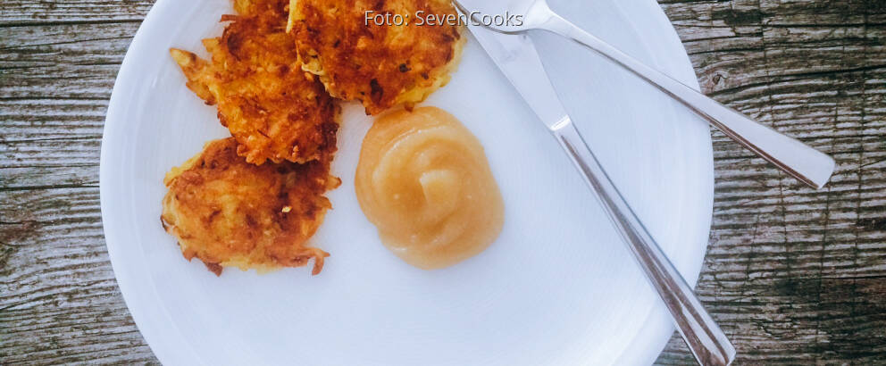 Veganes Rezept: Vegane Reiberdatschi mit Apfelmus