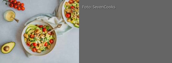 Rezeptbild für "Veggie Caesar Salad mit Kichererbsen"