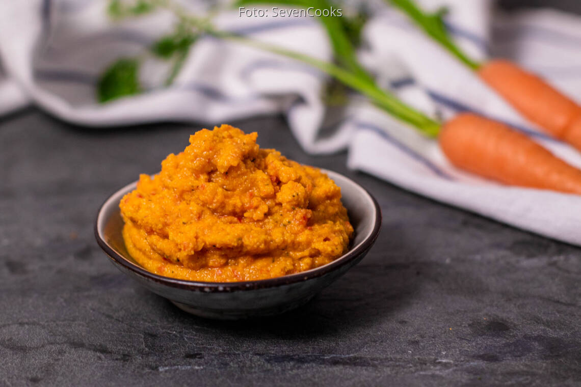 Veganes Rezept: Veganer Karotten-Kichererbsen-Dip 3