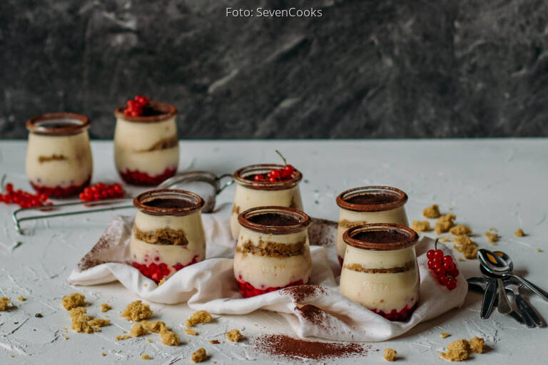 Veganes Johannisbeer-Tiramisu von SevenCooks