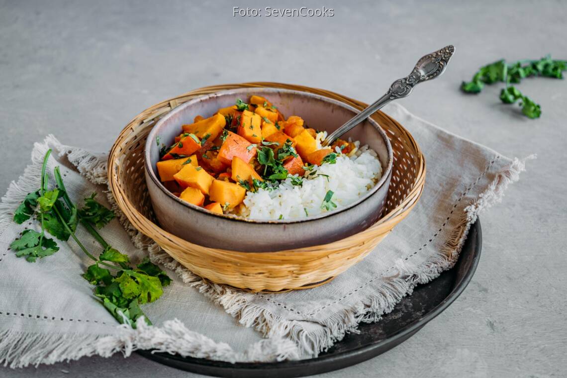 Veganes Rezept: Veganes Kürbis-Curry mit Reis 2