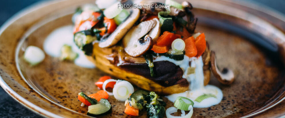 Veganes Rezept: Veggie Ofen-Süßkartoffel