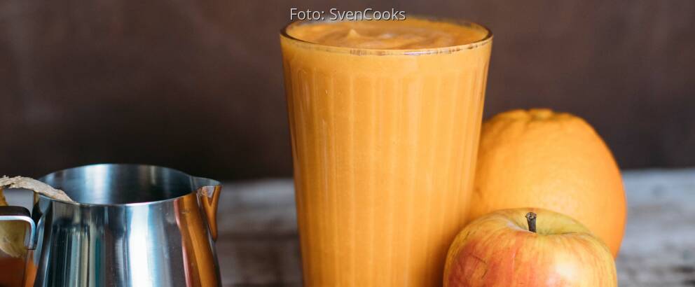 Veganes Rezept: Warmer Smoothie mit Karotte, Ingwer und Orange