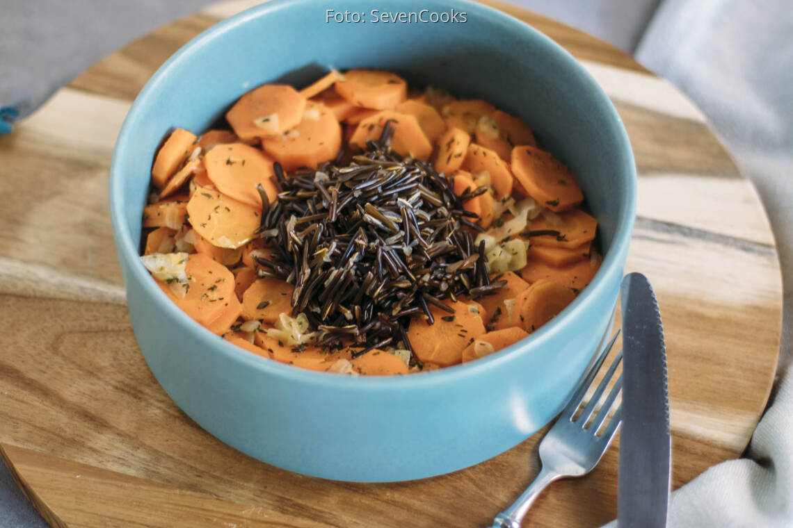Veganes Rezept: Wildreis mit Karotten-Thymian-Gemüse 3